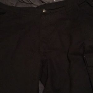 Black Wrangler khaki pants 42x32 pre-owes